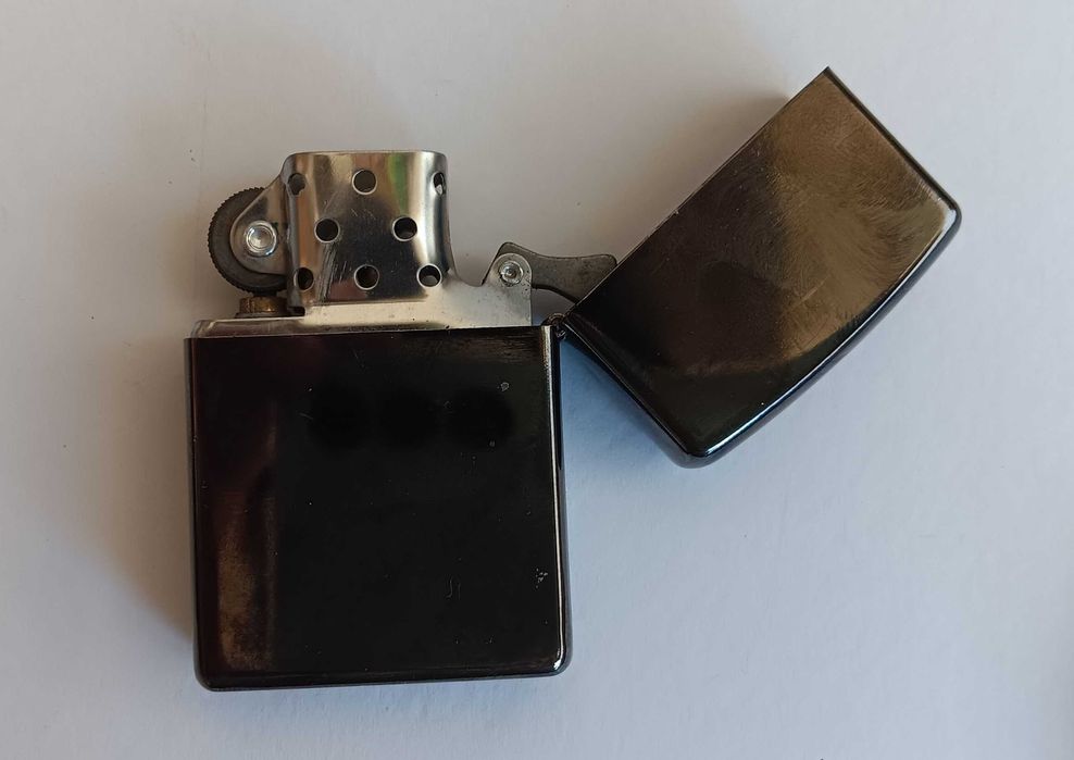 Isqueiros Gasolina ZIPPO
