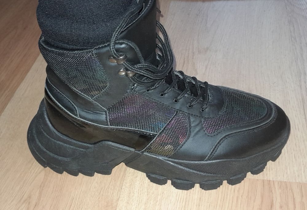 Buty sportowe za kostkę rozm 40