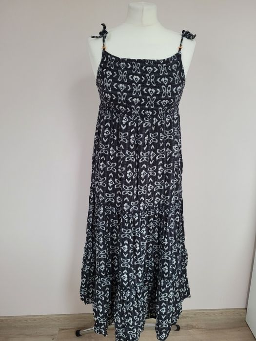 Sukienka ciążowa 
Biust 37cm
Długość 112cm

Rozmiar uniwersalny