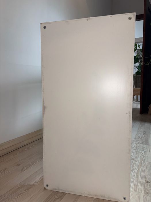 Biały regał IKEA KALLAX