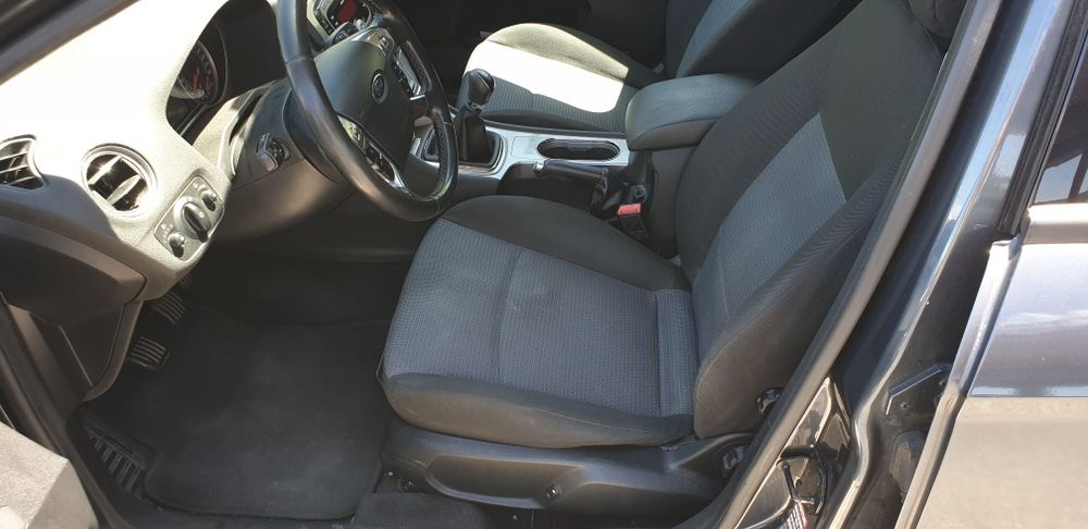 Vendo Ford Mondeo 1.8 duratorq
