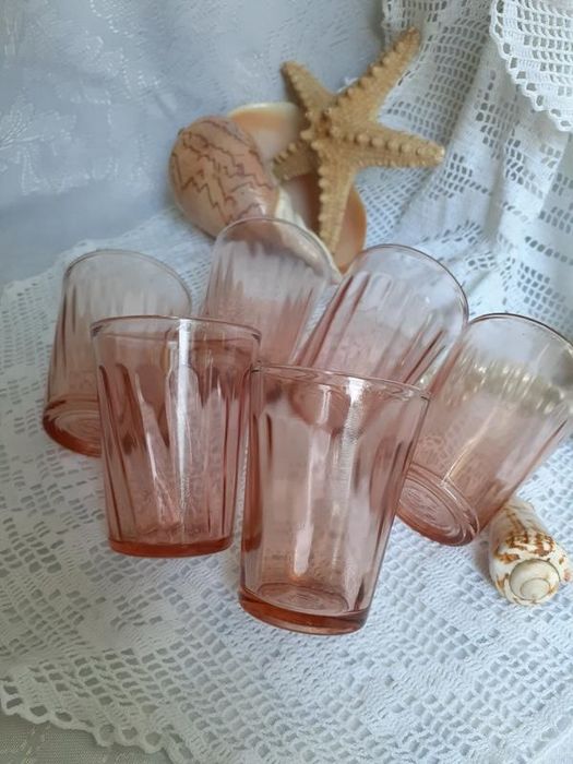 Распродажа!Рюмки Ссср карамельное стекло