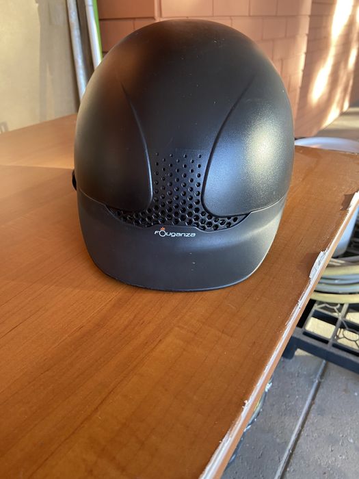 Patins em linha e proteccao capacete