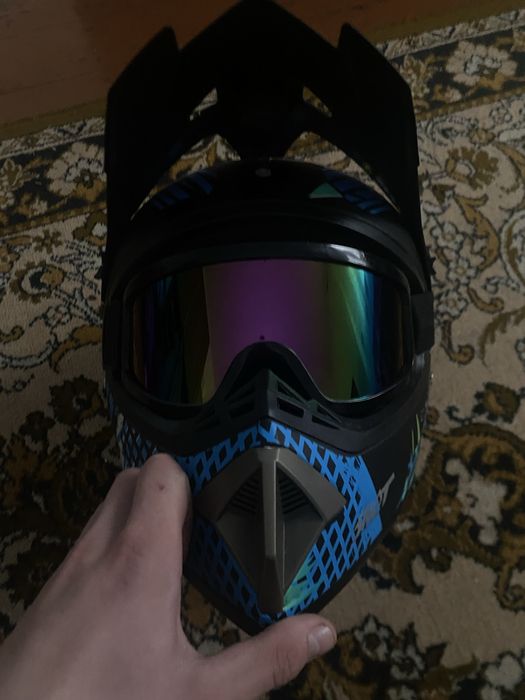 шолом кросовий.