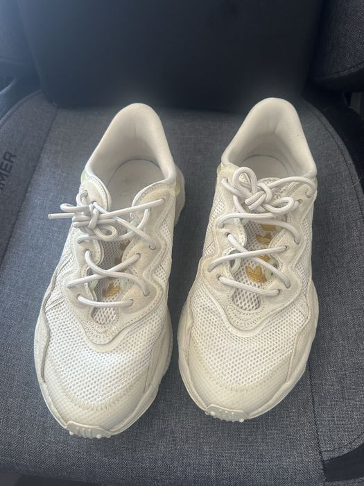 Adidas ozweego bege