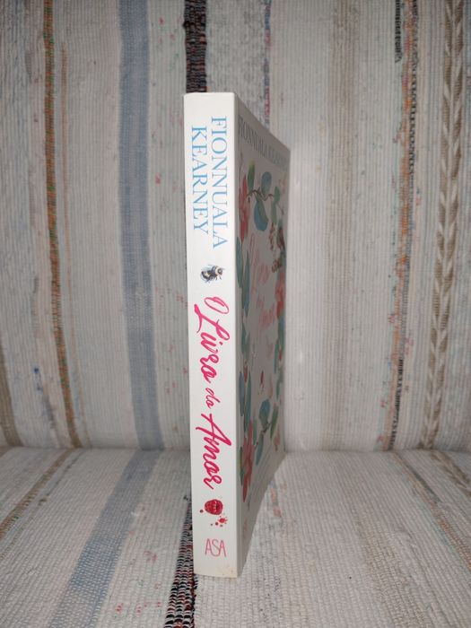 O Livro do Amor | Fionnuala Kearney (Portes grátis)
