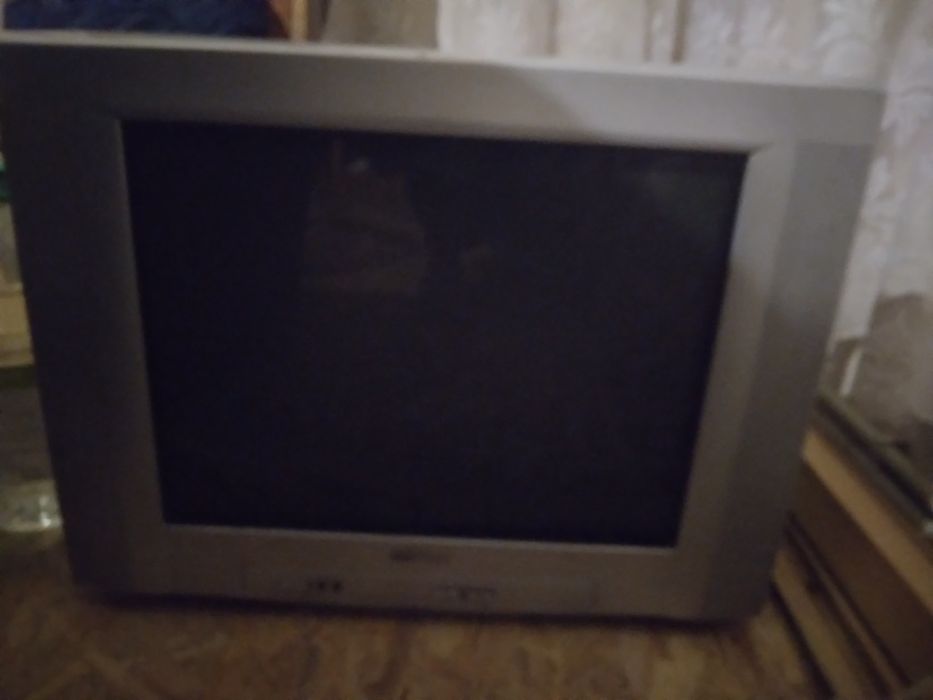 Продам у не робочому стані