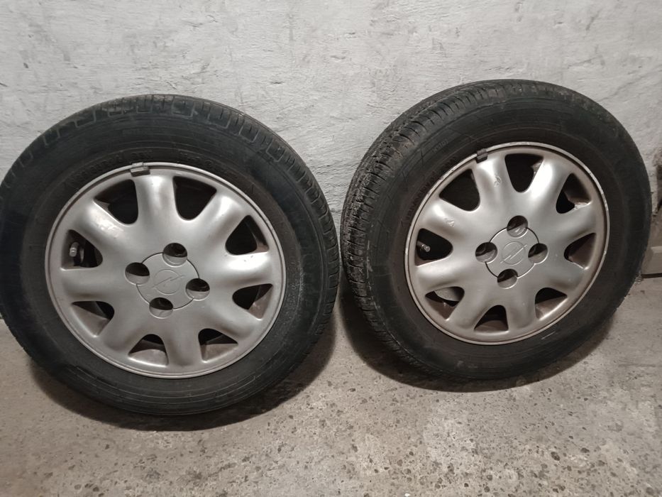 4 Koła Alufelgi opel astra  185/65 r14 letnie  dobry bierznik