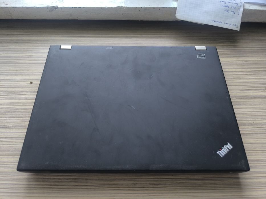 Sprzedam laptop Lenovo ThinkPad uszkodzony