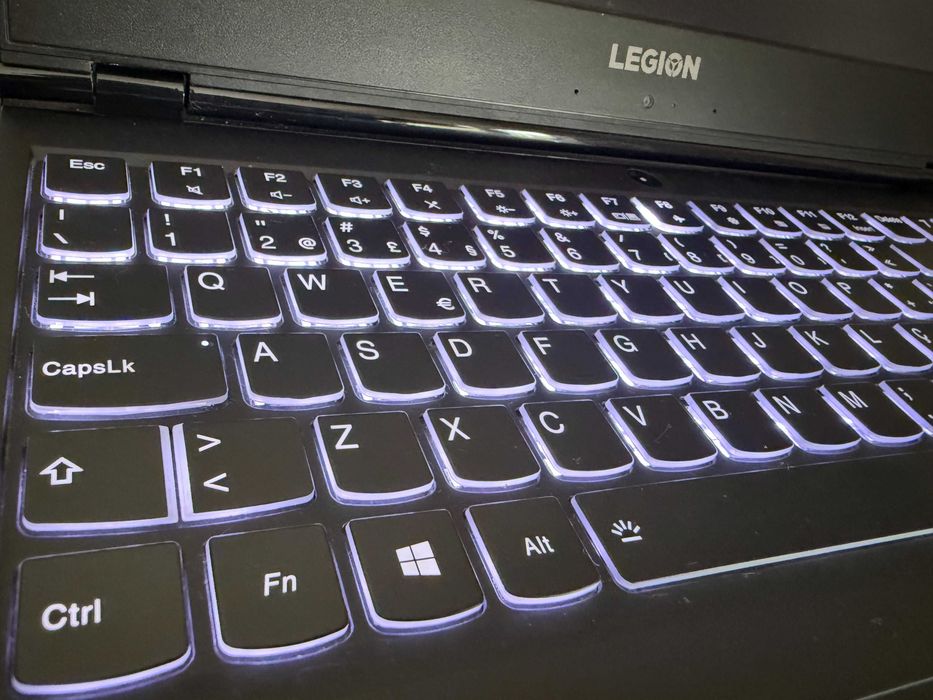 Legion Y530-15ICH Gaming|15.6"FullHD|i5-8300H|16G Ram|2 Discos|GTX1050