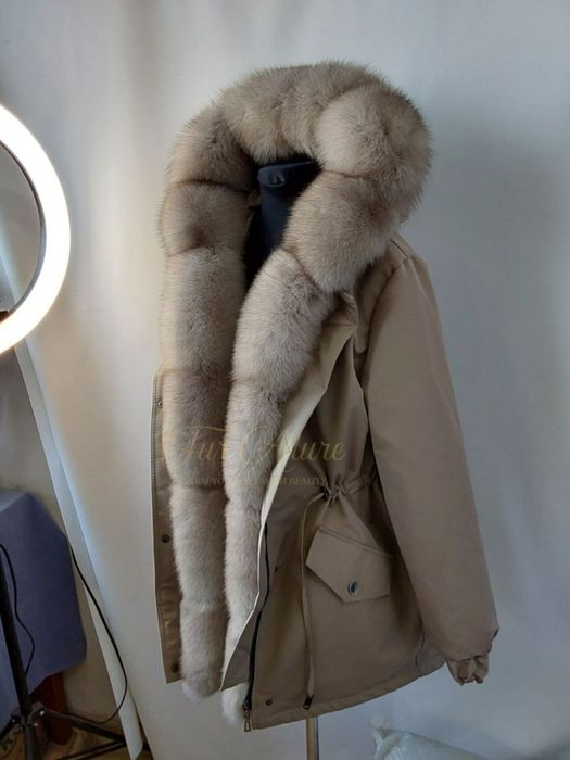 Жіноча зимова бежева парка з натуральним хутром песця. 42-60 рр
