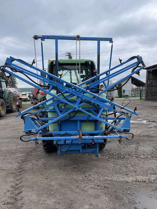 Оприскувач навісний BERTHOU