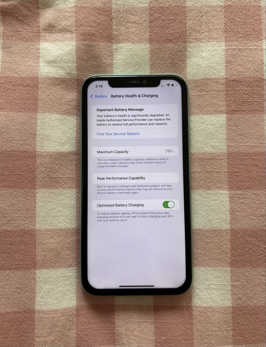 Iphone 11 128GB + capas incluidas