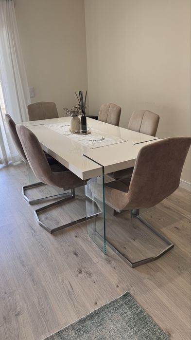 Jogo Mesa de Jantar (tambem se vende cadeiras em seperados)