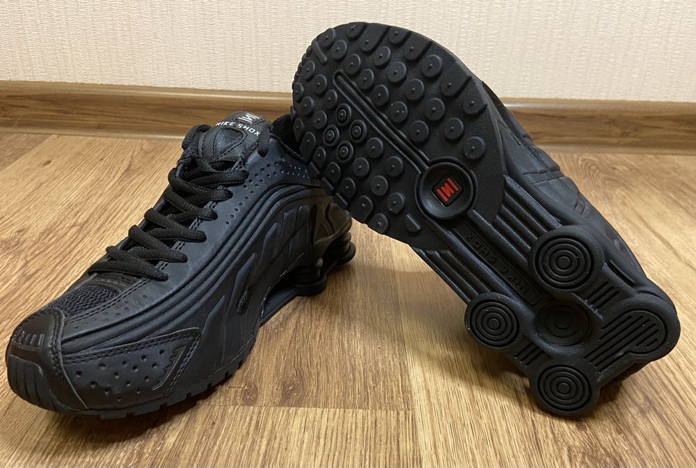 Кросівки Nike Shox R4 BG
