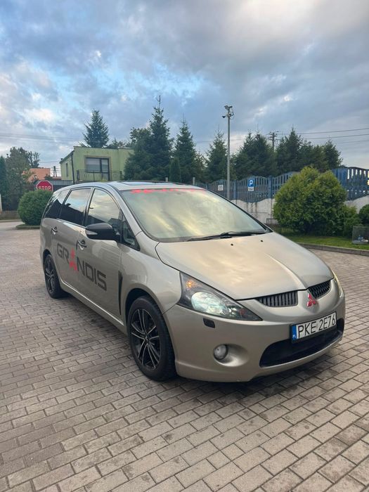 Mitsubishi Grandis 2.0D 2006r
