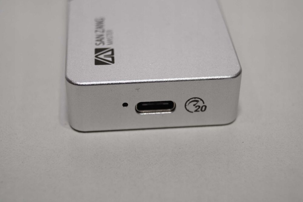 1849 Obudowa kieszeń dysku SSD M.2 NVME San Zang Master BLM20C USB-C 20Gbps