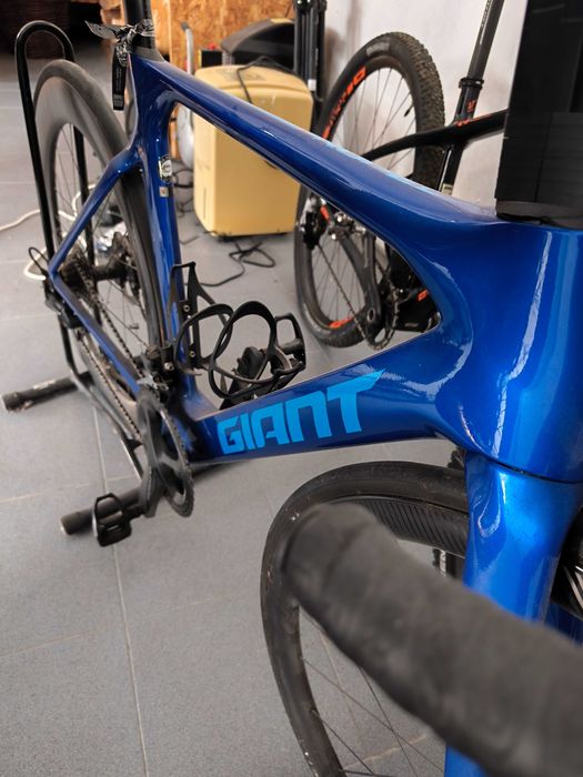 OPORTUNIDADE!!! 2 bicicletas CARBONO 2500€