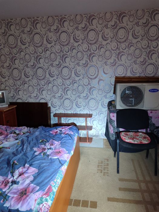 Аренда половины частного дома 45 м. Отдел вход.