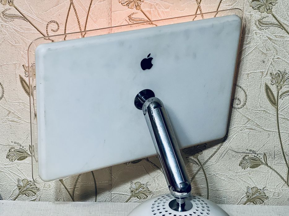 Apple iMac G4 17” 2003г раритет в коллекцию «Лампа Джобса» (компьютер)