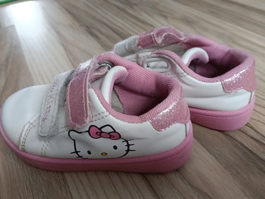 Buciki Hello Kitty roz. 22