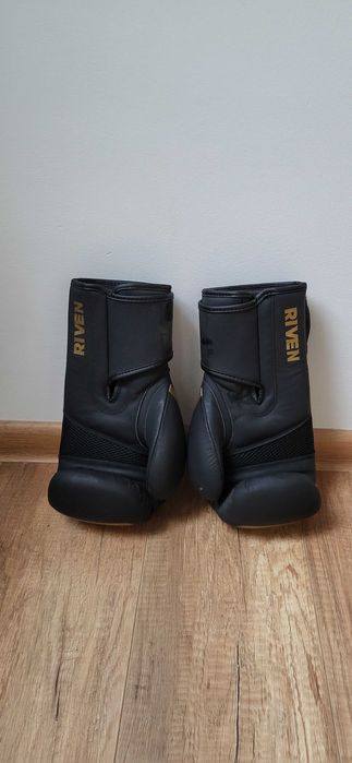 Zestaw do kickboxingu damski rękawice ochraniacze bandaże jak nowy