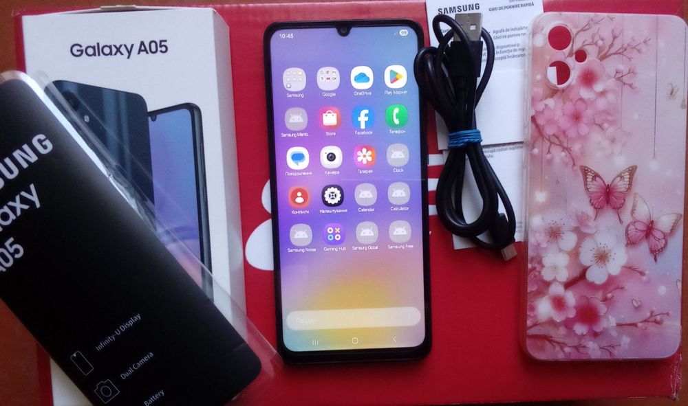 Samsung Galaxy A05 4/64 GB ідеальний стан, офіційний R92XA0967HM