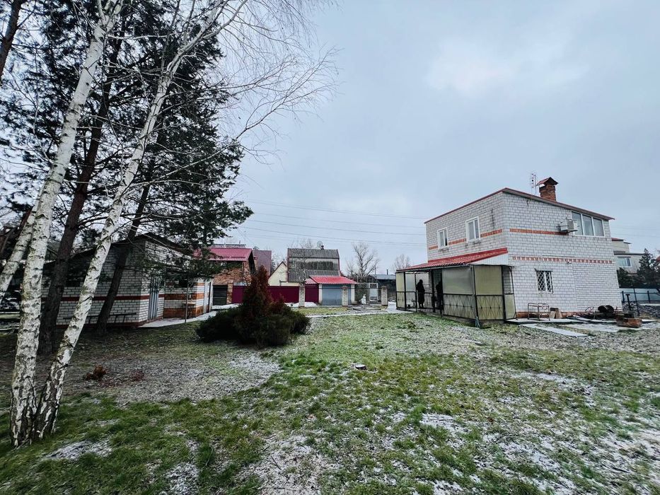 Продам участок в Обуховке,сосновый лес,река пляж закрытая территория