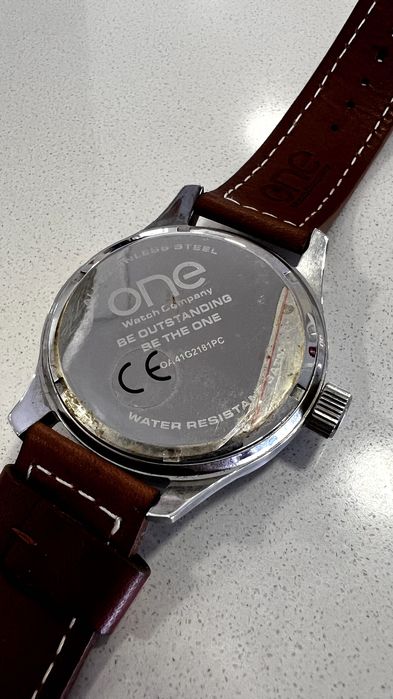 Relógio Quartz ONE