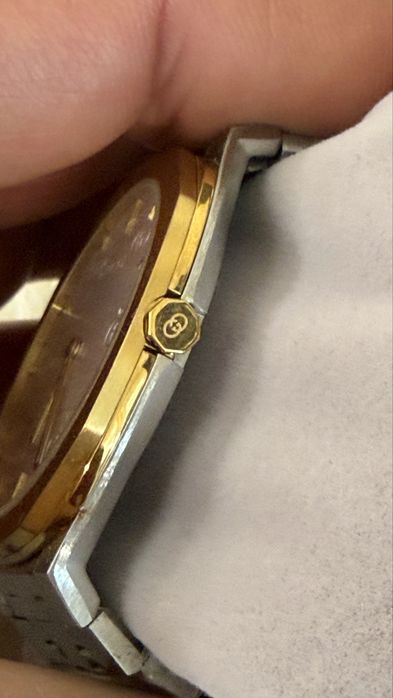 Gucci Zegarek 25H