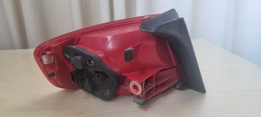 Farolim traseiro Audi A4 2008