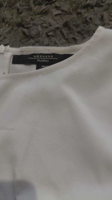 Сукня Max Mara weekend розмір L вказано італ.46, наш 44, без дефектів. Верх білий, низ чорний, модель з баскою. Ціна 230 грн перешлю