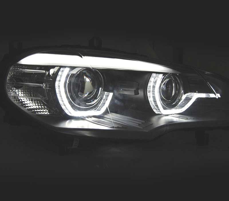 FARÓIS LED BMW X5 E70 07-13 OEM XENON ANGEL EYES PRETO