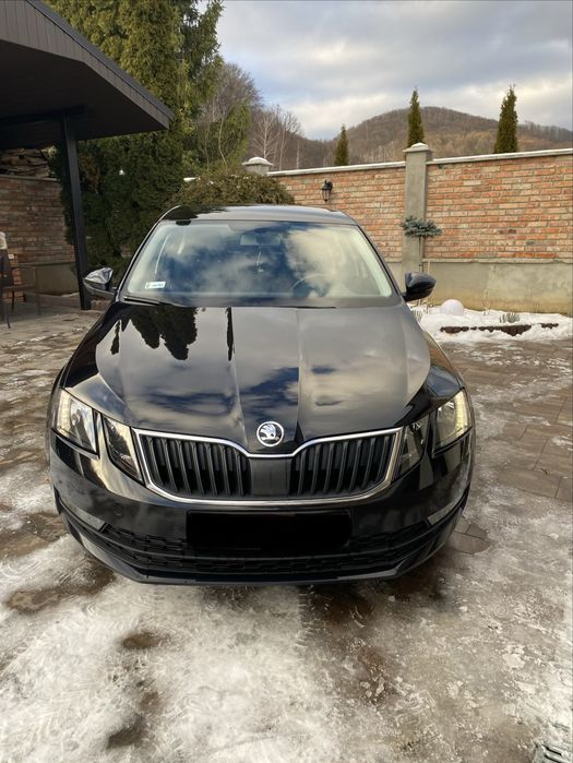 Skoda a7 (fl) ліфтбек .