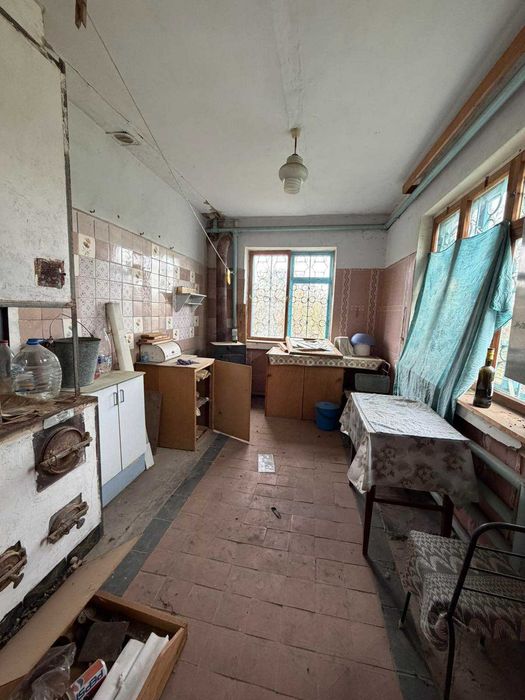 Продаж дачі, збудованої під житло, у селі Сальник
