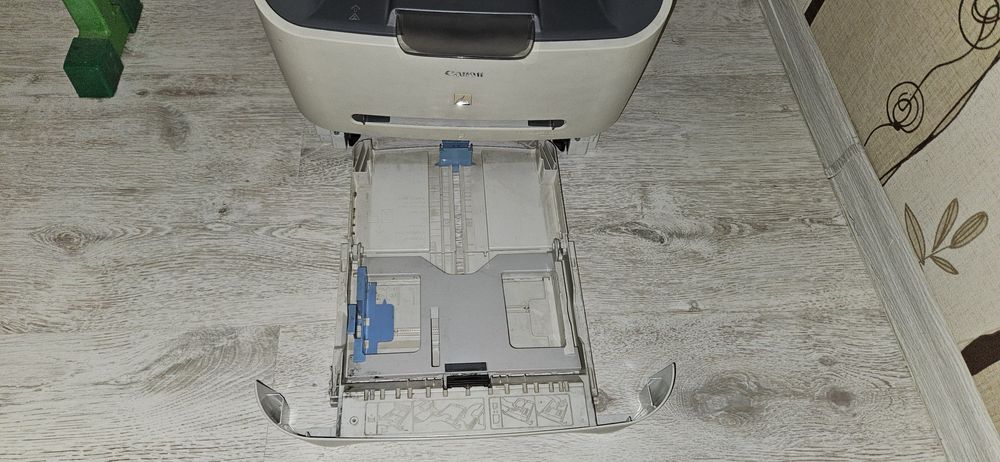 Принтер Canon LaserBase MF3228 на запчастини