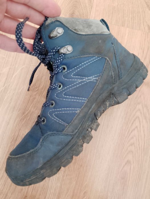 Martes. Buty zimowe.