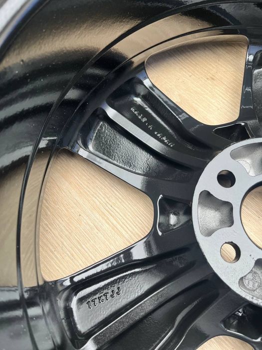 Goauto диски оригінальні Subaru 5/100 r17 et55 7j dia56,1 як нові київ