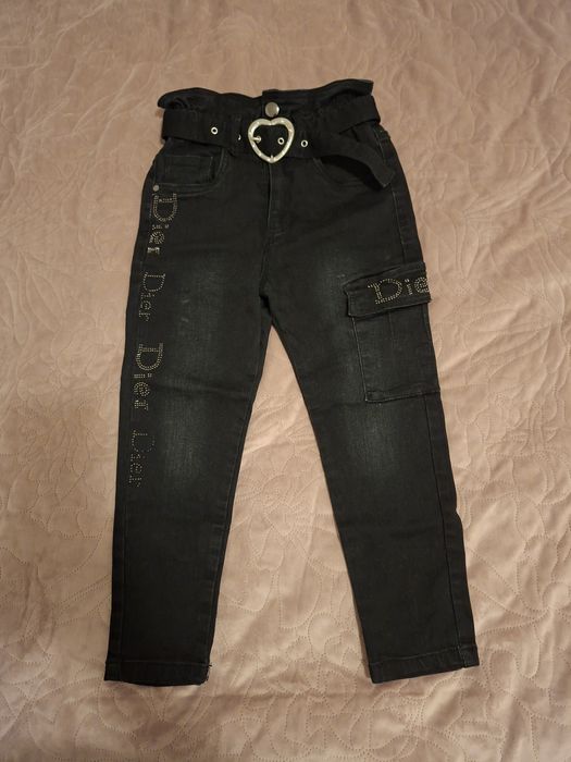 Продам джинсы для девочки