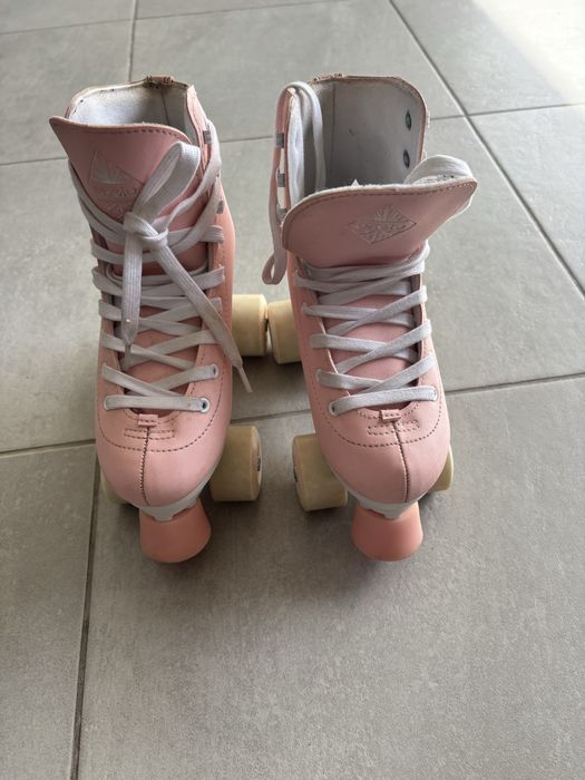 Patins de 4 rodas ,marca Oxelo