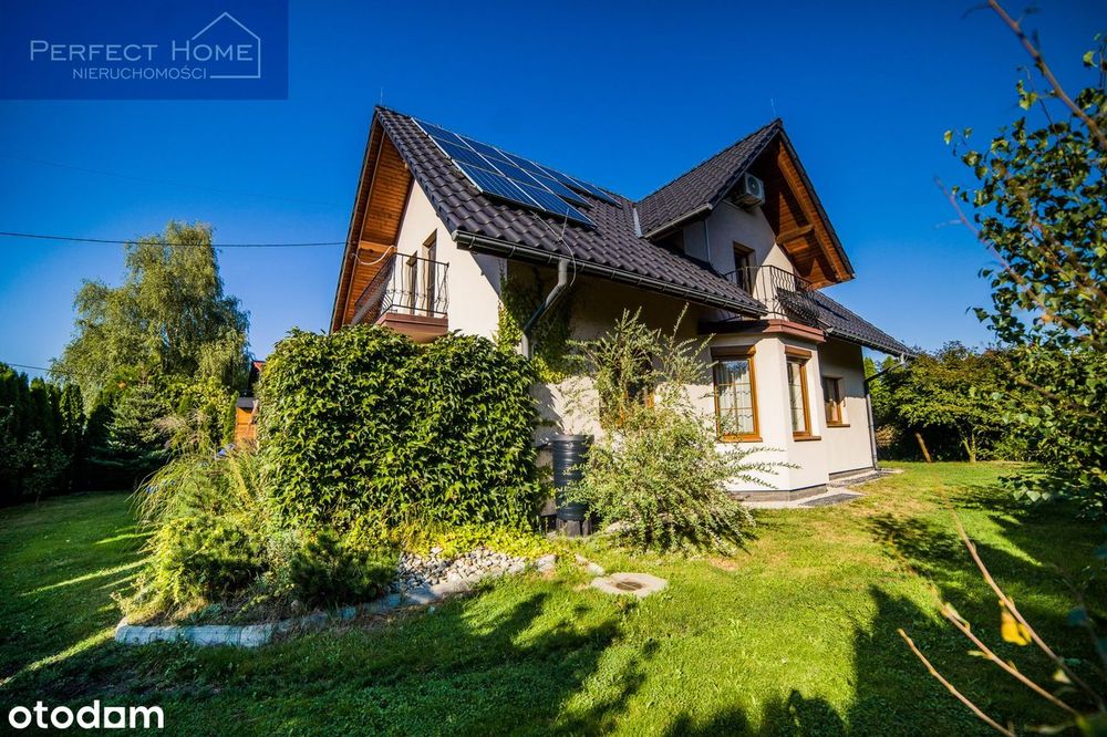 Dom W Kiczycach | 5 Pokoi | 849 M² Działki | Podwójny Garaż
