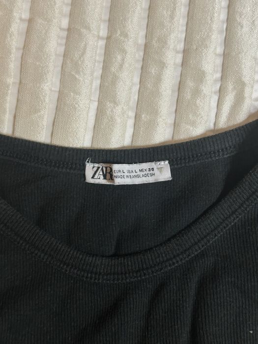 Top simples zara preto