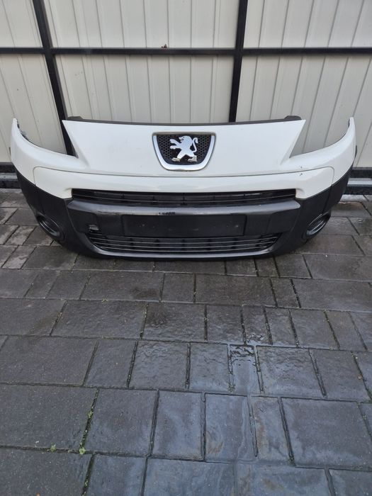 Zderzak przód przedni peugeot partner kod EWPA rok 11