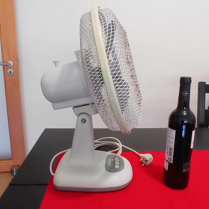 VENTOINHA de mesa (usada)