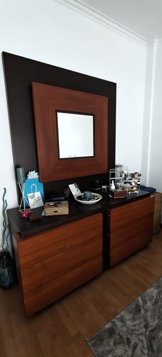 Cómoda com gavetas em Carvalho com espelho