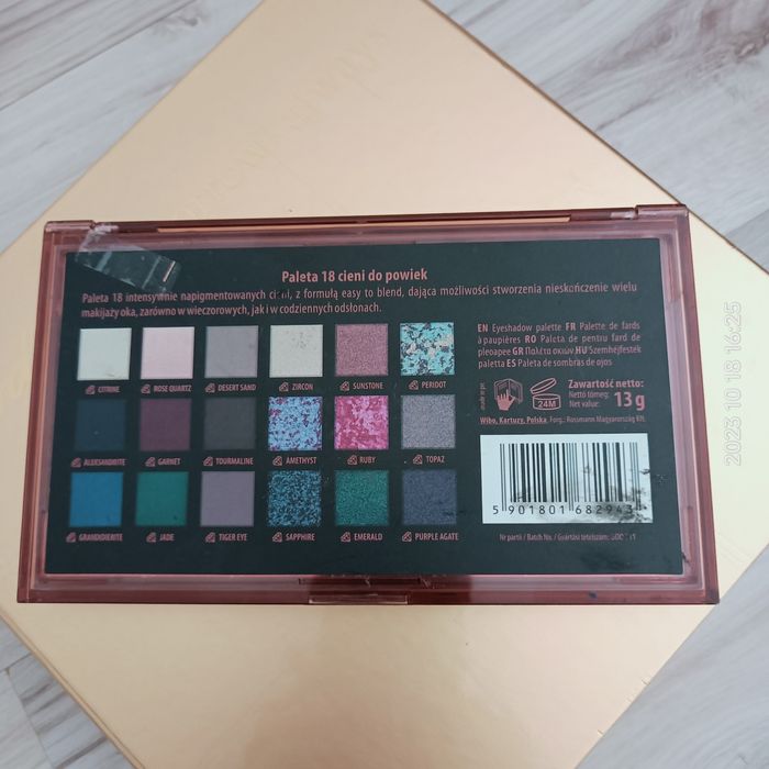 Cienie do powiek Wibo- My Treasure