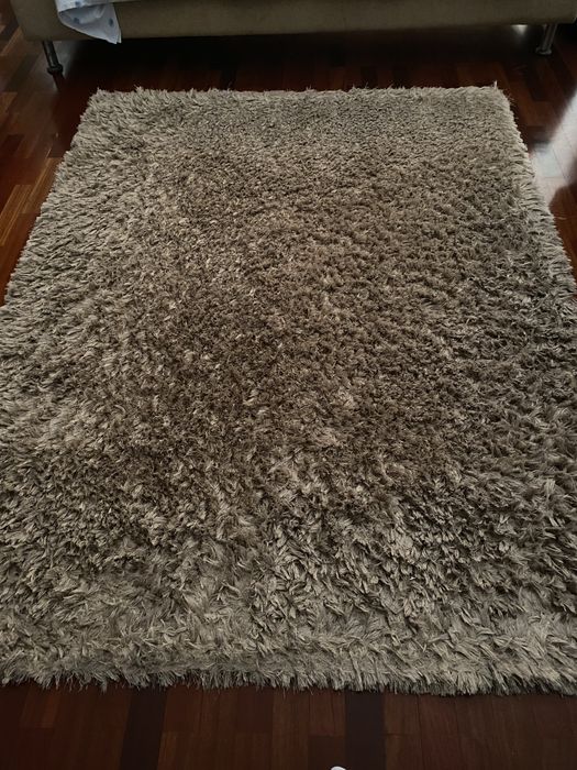 Carpete de sala em pelo comprido