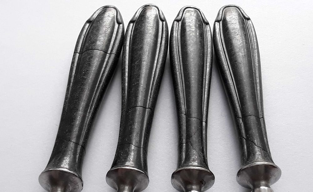 4 stare widelce, wz. BAKELIT