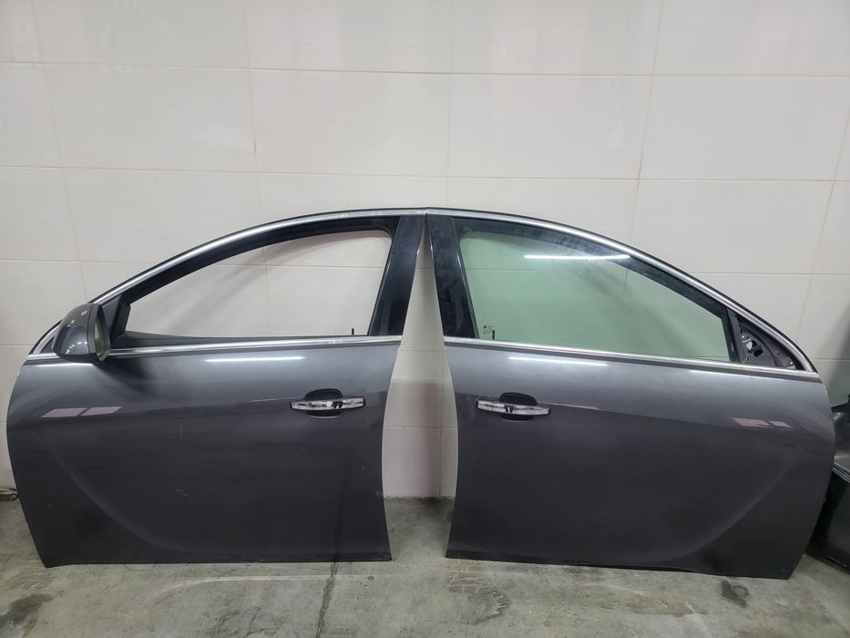 Двері передні Opel Insignia A 2008-2015