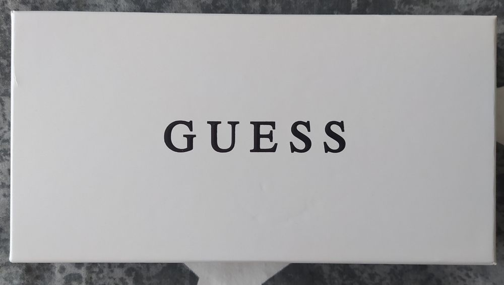 Portfel  Guess czarny logo